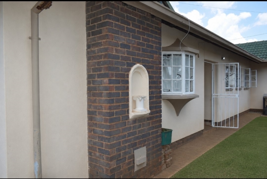 3 Bedroom Property for Sale in Stilfontein Ext 4 North West